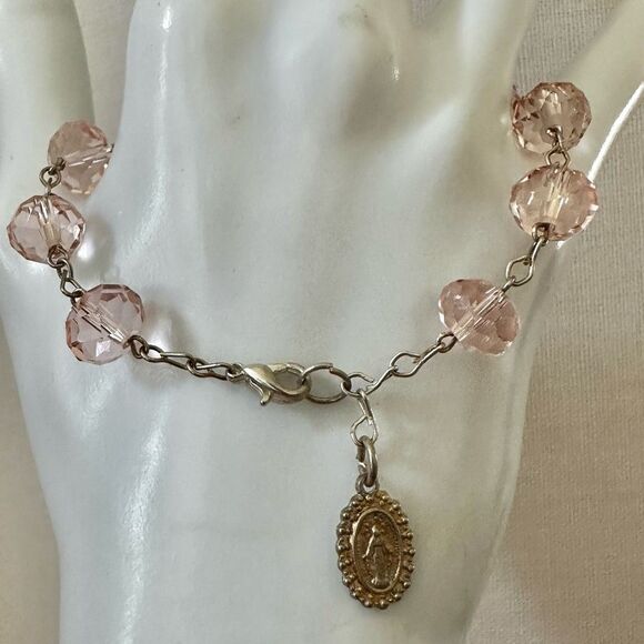 Pink Swarovski crystal religious charm bracelet - Picture 5 of 12